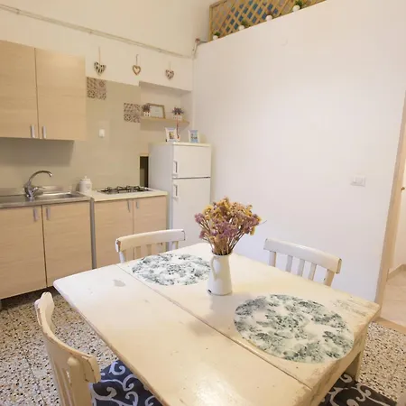 Bed & Breakfast Cittadella28 Like At Trani